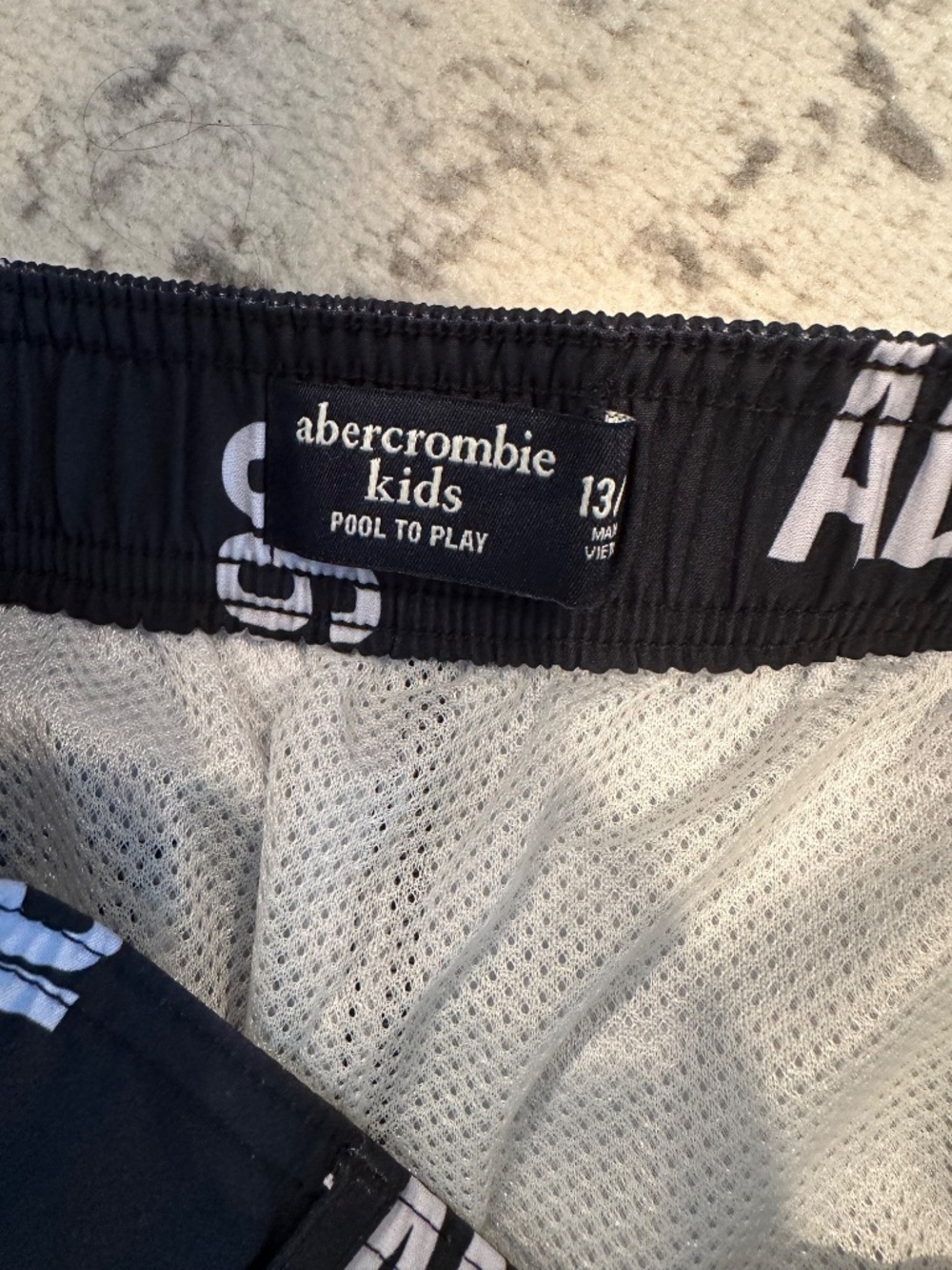 Boys Abercrombie Swim Bundle 🌊 4PC UPF 50 Shirts + Trunks (13/14) - Picture 6 of 11